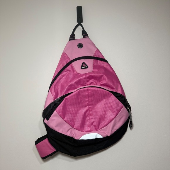 Greatland Pink Sling Backpack Crossbody Bag Single Strap Travel Sports Pack - Picture 1 of 10